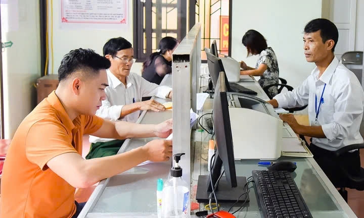 Bỏ cấp huyện: Công chức cấp xã cũng là công chức cấp tỉnh, trung ương?